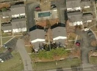 1050 E Crescentville Rd, Cincinnati, OH 45246