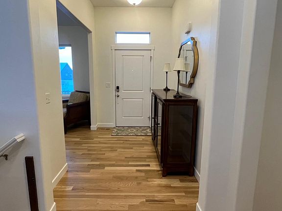 4th image of 8544 N Lakeshore Dr