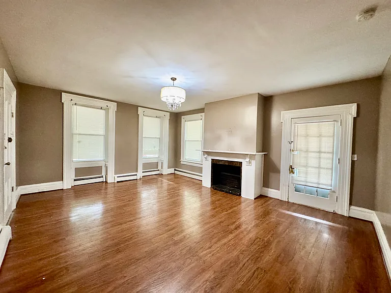 380 Seminary Ave #1 — Photo 6