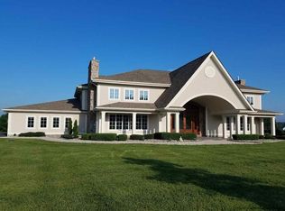 35 Trapps View Farm Rd, Wallkill, NY 12589