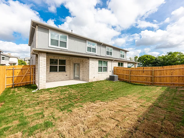 1804 Bonham Ln — Photo 19