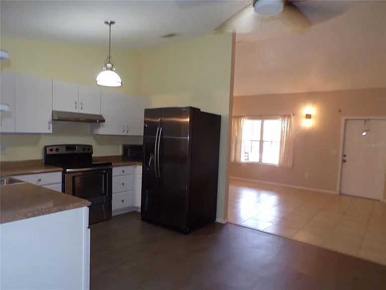 18407 Avon Ave — Photo 16