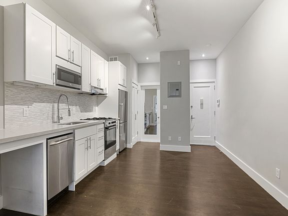 2nd image of 306 E 89th St APT D