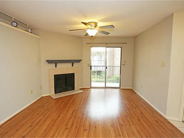 2121 Hepburn St APT 613, Houston, TX 77054