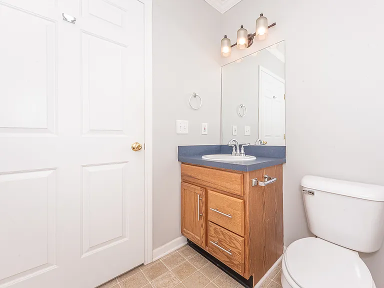 2646 S Knightsbridge Cir #1 — Photo 38