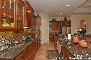 3rd image of 2506 Huebner Park