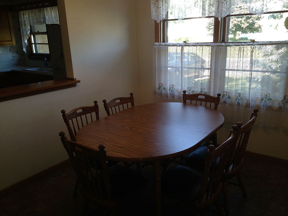 2nd image of 1859 41st St