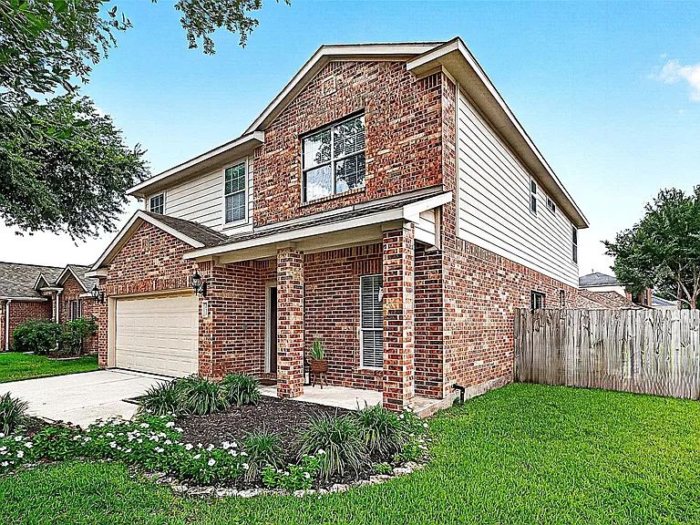 10427 Lyndon Meadows Dr — Photo 2