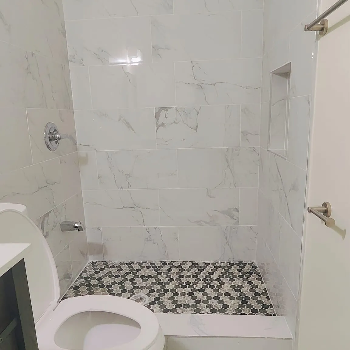 Yale Cir, Riverview — Photo 3