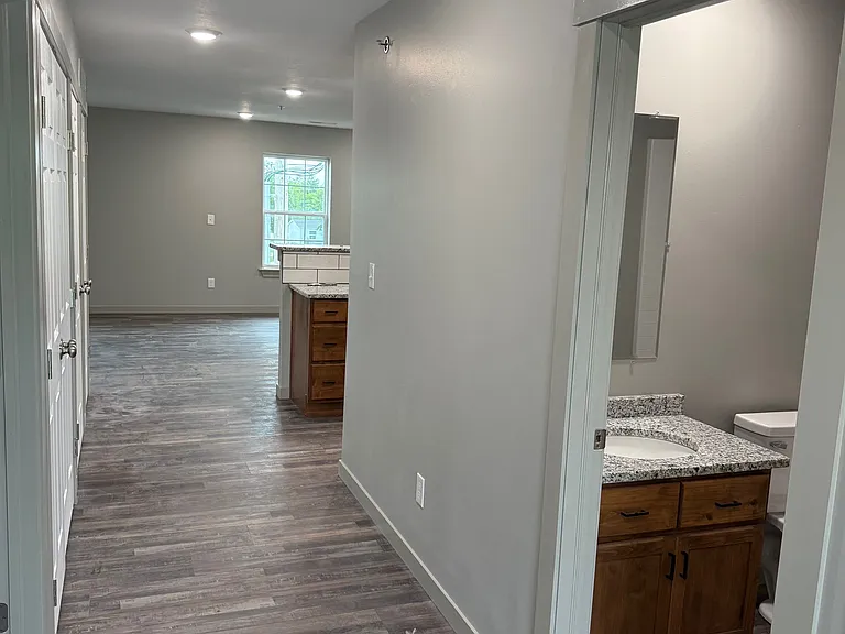 501 N Main St #D — Photo 9