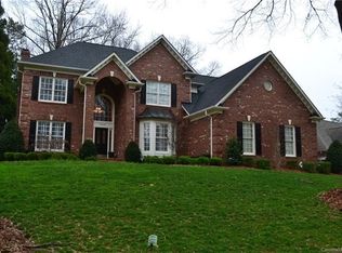11505 Stonebriar Dr, Charlotte, NC 28277