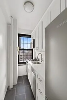 Rented by Balen Real Estate, LLC | media 5