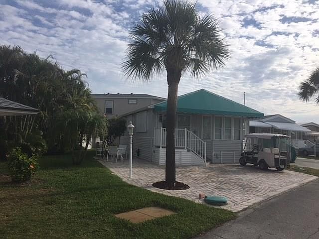 1st image of 330 Nettles Blvd