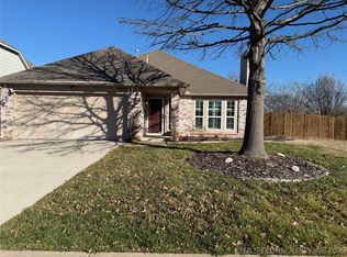1929 S Aster Ave, Broken Arrow, OK 74012