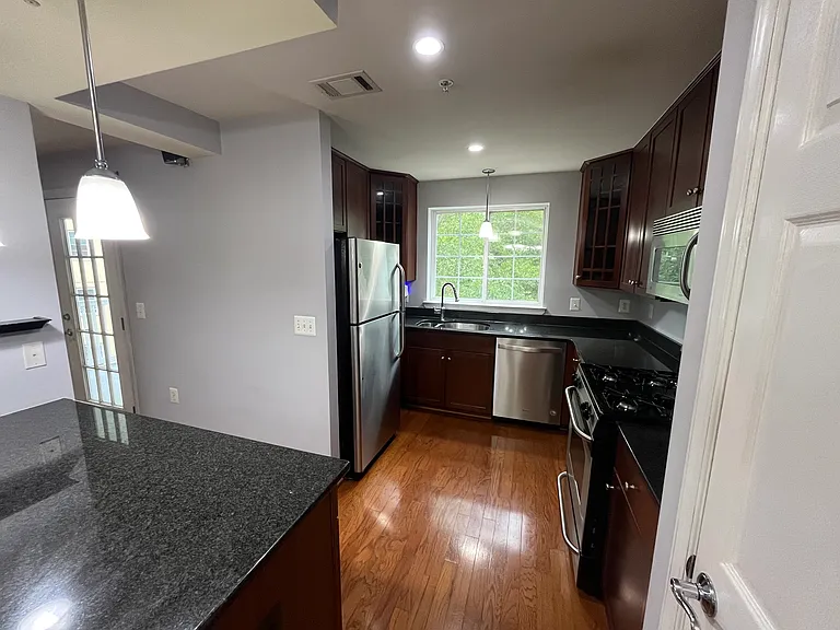 4063 S Four Mile Run Dr #304 — Photo 9