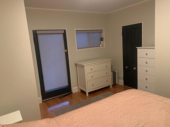 4th image of 644 Steiner St