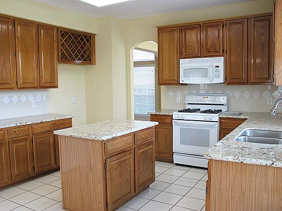 5th image of 4614 Forest Home Dr