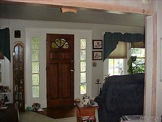 2nd image of 36 Roosevelt Ave