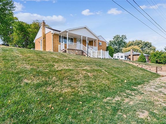3rd image of 1139 Waverly Dr