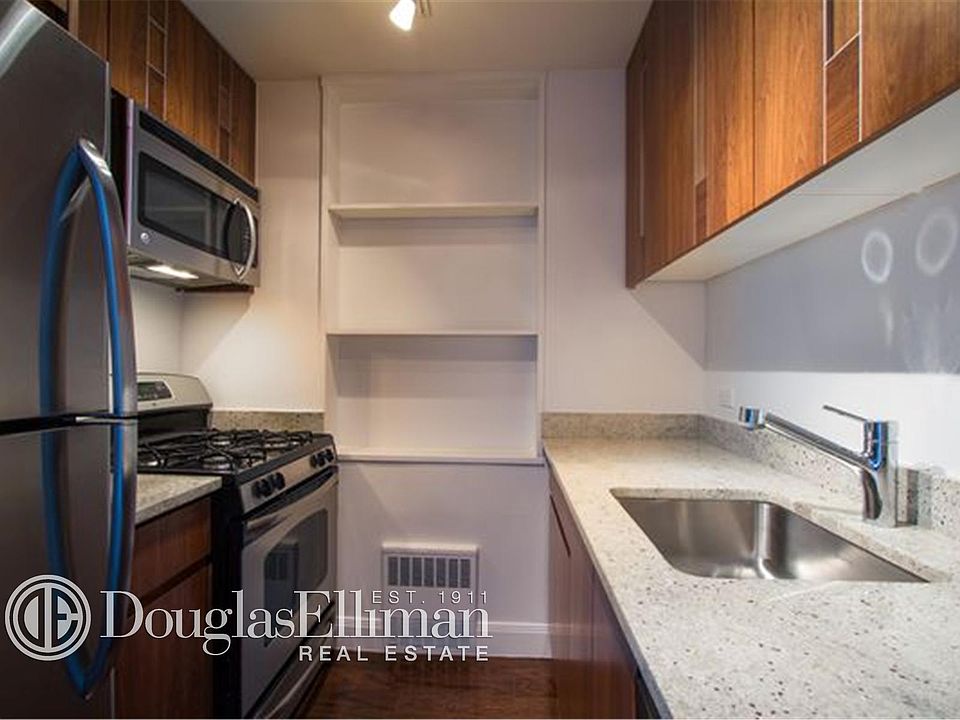 1st image of 200 E 82nd St APT 8B