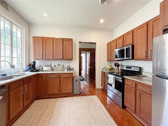7831 Plum St — Photo 16