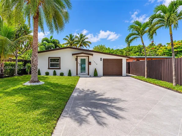 1525 NE 18th Ave, Fort Lauderdale, FL 33304