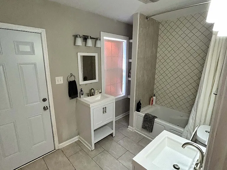 123 N Miro St — Photo 22