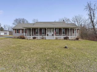 32 Halsted Lane, Ravena, NY 12143