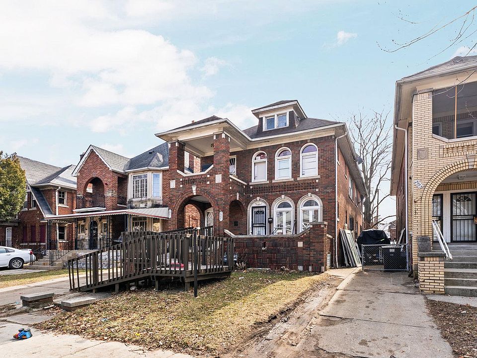 1st image of 2951 Leslie St