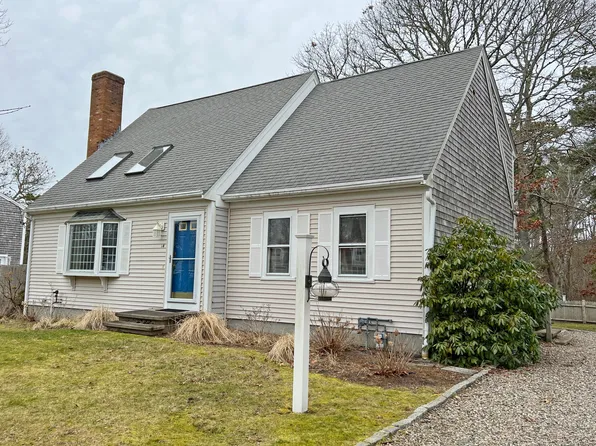 14 South West Drive, South Yarmouth, MA 02664