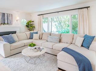 9530 Cedarbrook Dr, Beverly Hills, CA 90210