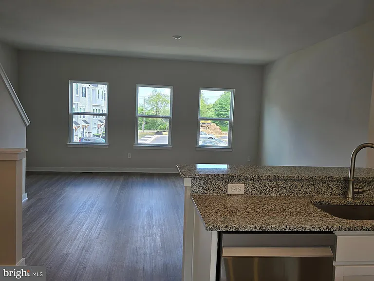 115 Boone Ct — Photo 7