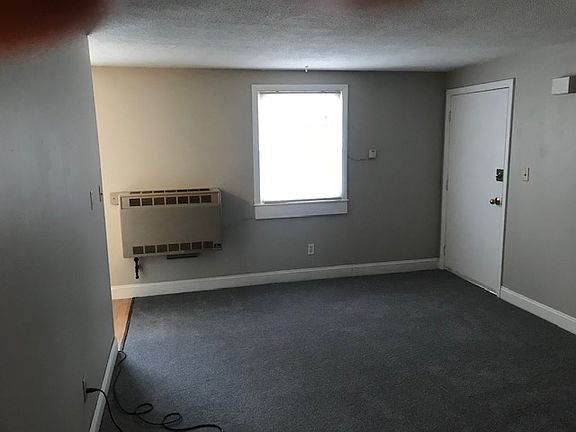 5th image of 33 Birch St