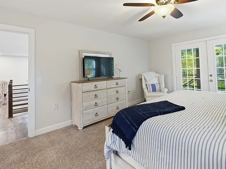 376 Peachtree Dr — Photo 25
