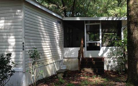 3rd image of 429 SW Cozy Gln