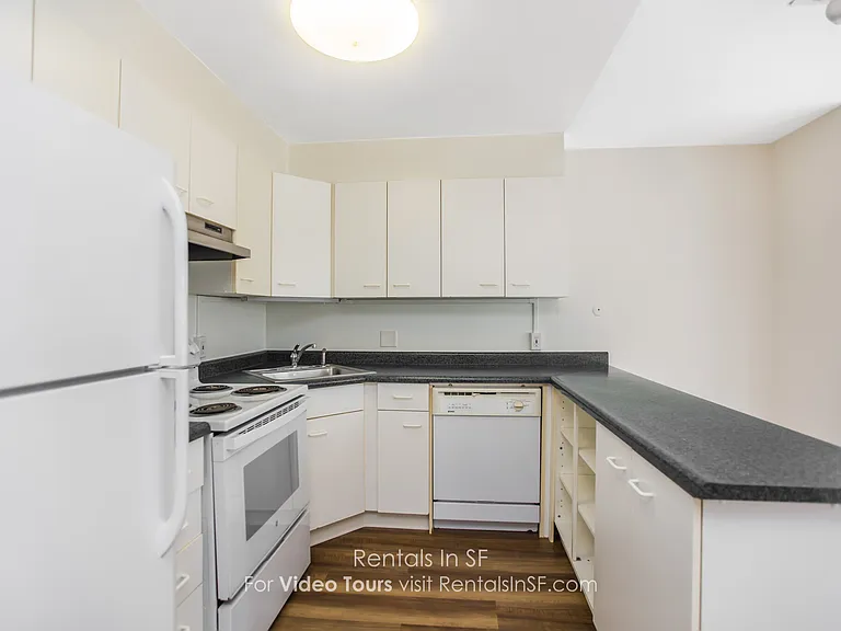 2001 Broadway St #201 — Photo 5
