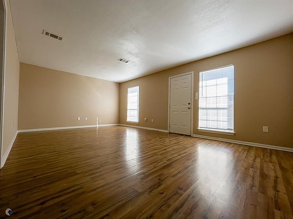 3rd image of 17105 Beaver Springs Dr