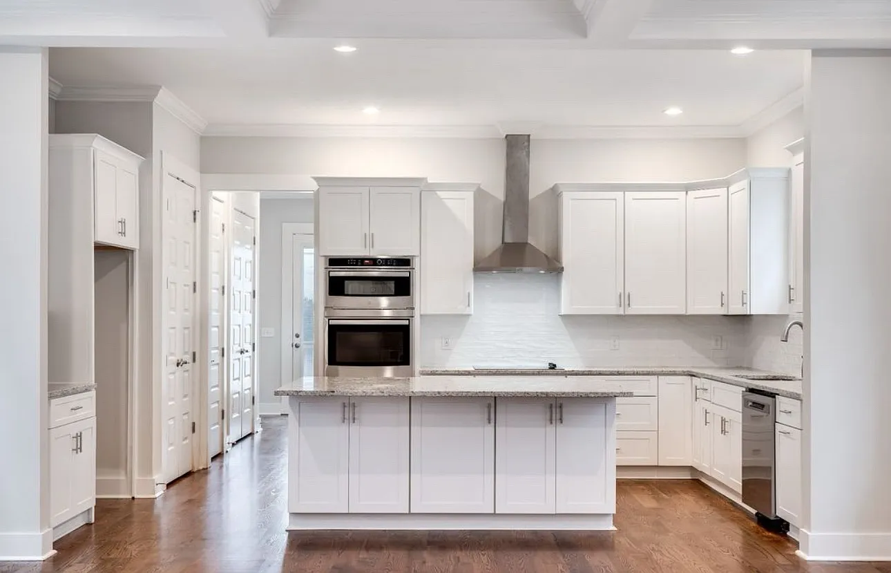 4010B Clifton Ave — Photo 1