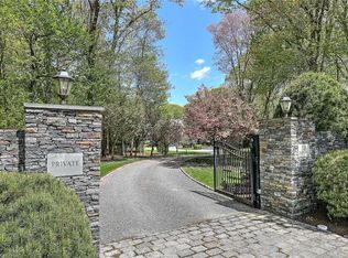 72 Great Rd, East Greenwich, RI 02818