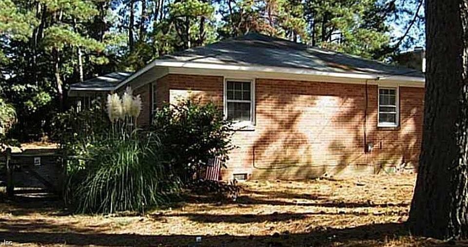 1st image of 2220 Bayberry St #B