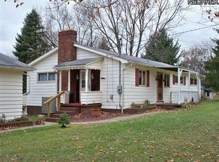 7049 Bye Rd, East Palestine, OH 44413