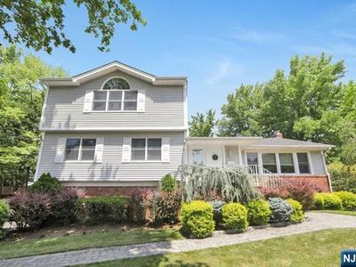 10 Lynn Dr, Englewood Cliffs, NJ, 07632
