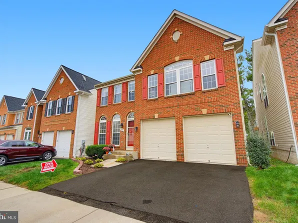 8742 Talbott Farm Dr, Alexandria, VA 22309