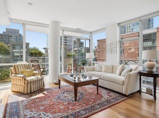 1455 Howe St #405, Vancouver, BC V6Z 1C2
