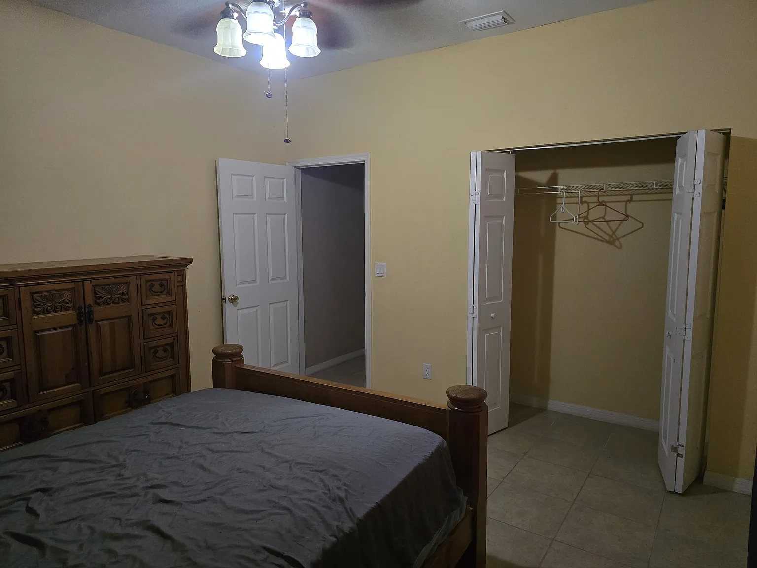 SE Glover St, Port Saint Lucie — Photo 2