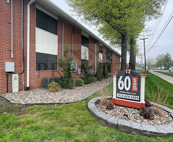 6023 Barton St — Photo 3