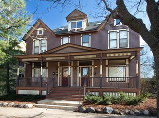 42 Isabel St W, Saint Paul, MN 55107