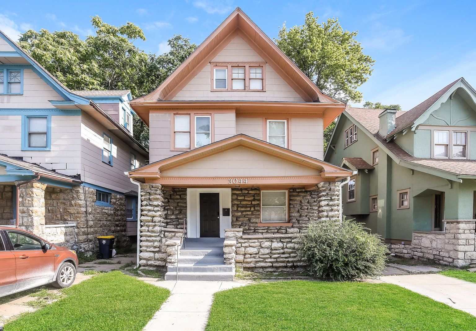 3044 E 32nd St, Kansas City, MO 64128 | Zillow