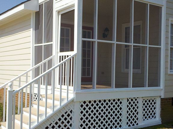 Close view of the Porch w/perfect views