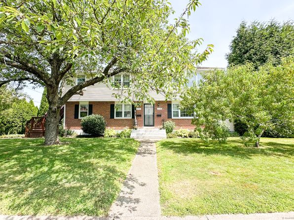 176 Wolcott Hill Rd